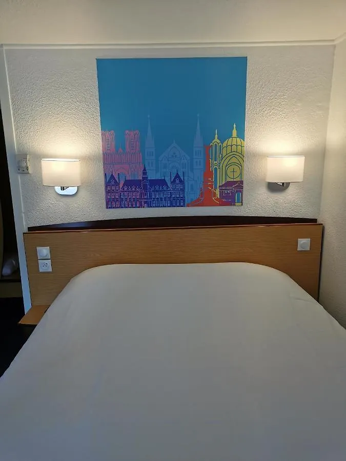** Hotell Kyriad Direct Lyon Sud - Chasse-sur-Rhône Frankrike