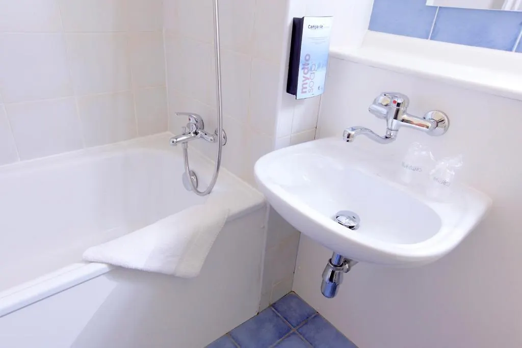 Kyriad Direct Lyon Sud - Chasse-Sur-Rhone